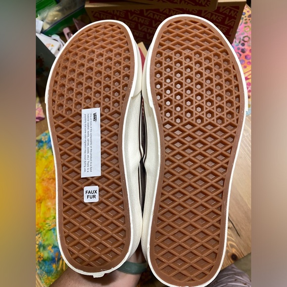 Vans Classic Slip on - Brown with Sherpa lining - Picture 6 of 6